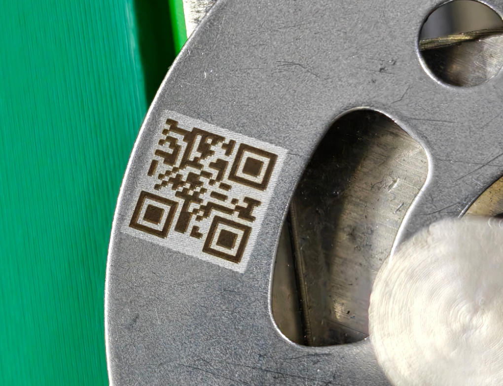 激光打標(biāo)機(jī)在電機(jī)生產(chǎn)中的自動(dòng)化應(yīng)用與生產(chǎn)線(xiàn)集成方案